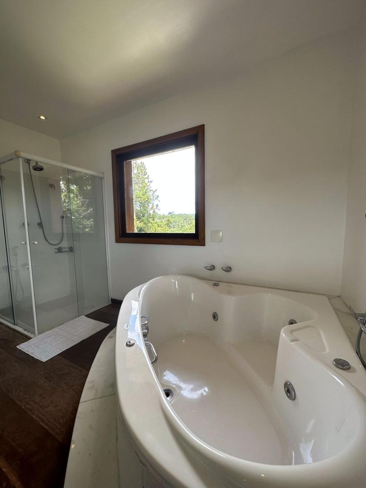 Casa Moderna Em Casa de férias Campos do Jordão